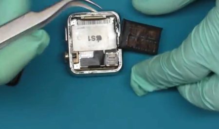 Замена аккумулятора в смарт-часах Apple Watch